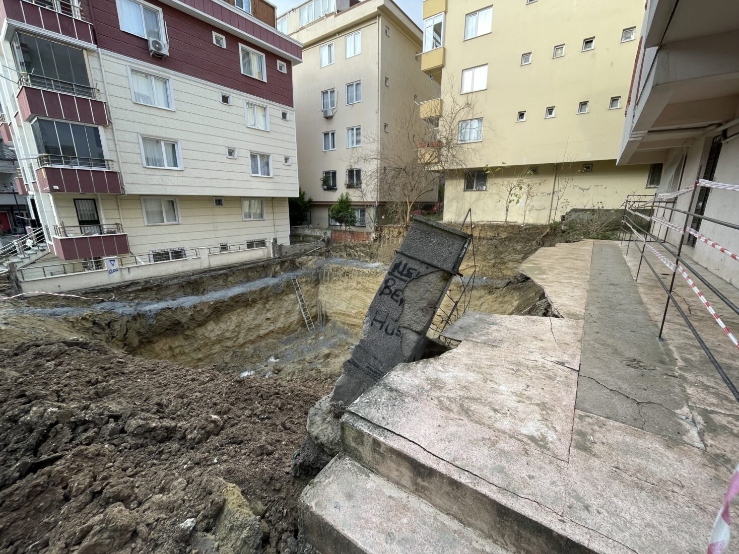 Retaining walls collapsed Istanbul