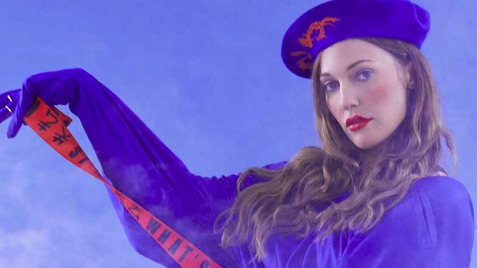 Meryem Uzerli shines in a stunning blue outfit while posing