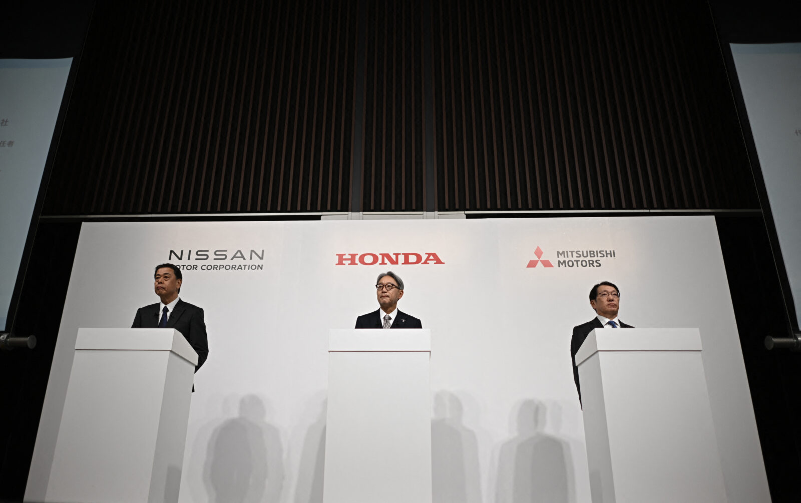 Honda announces end of merger talks with Nissan due to disputes