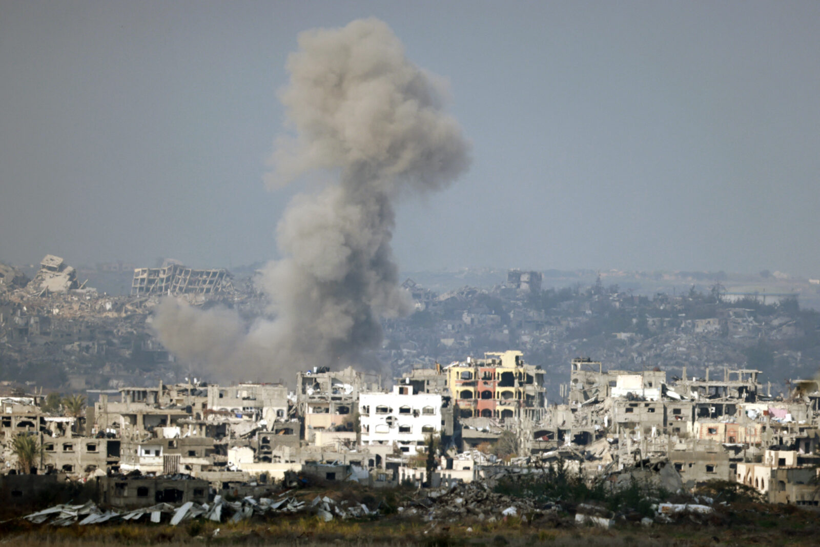Israel begins prisoner transfer as part of Gaza cease-fire agreement