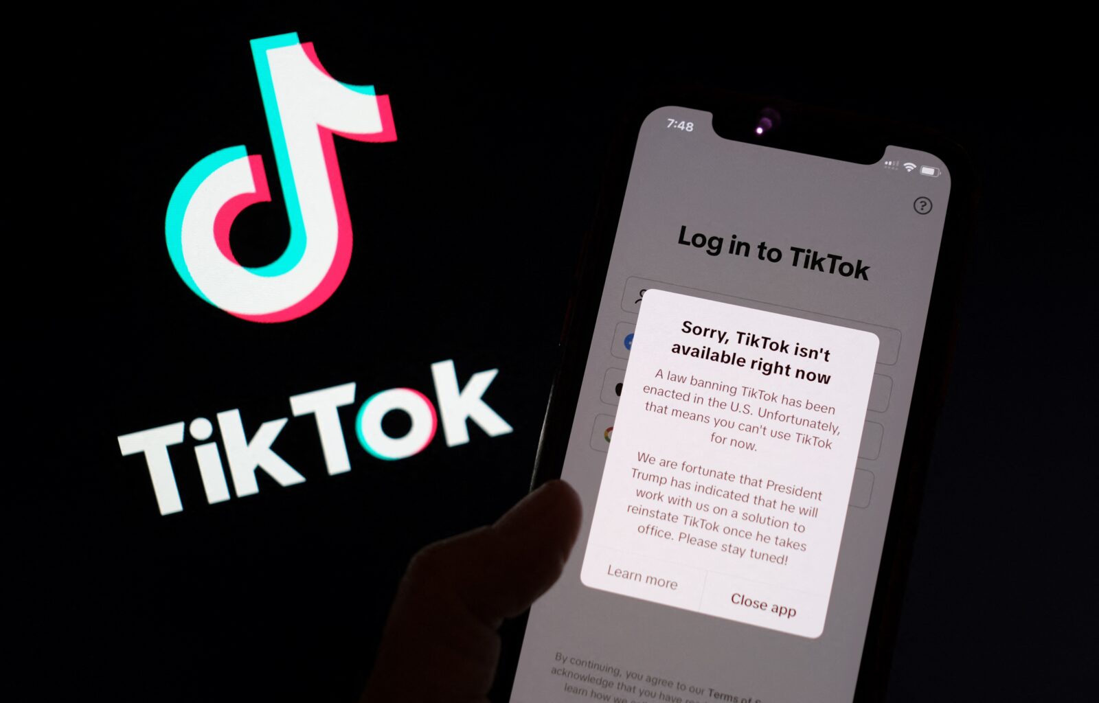 TikTok restores service in US after brief outage, credits Trump for reversal