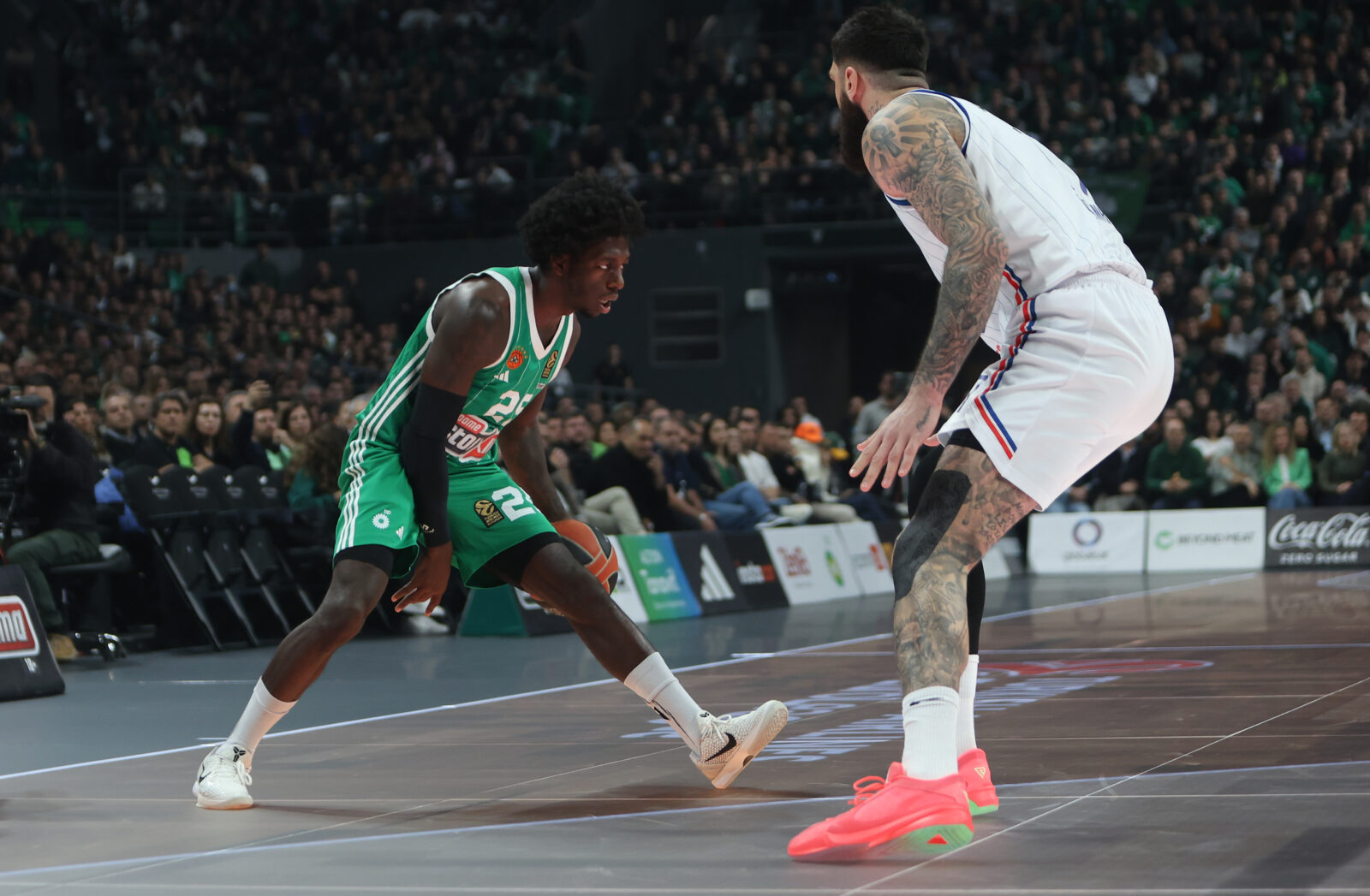 Cedi Osman, Kendrick Nunn lead Panathinaikos to victory over Anadolu Efes