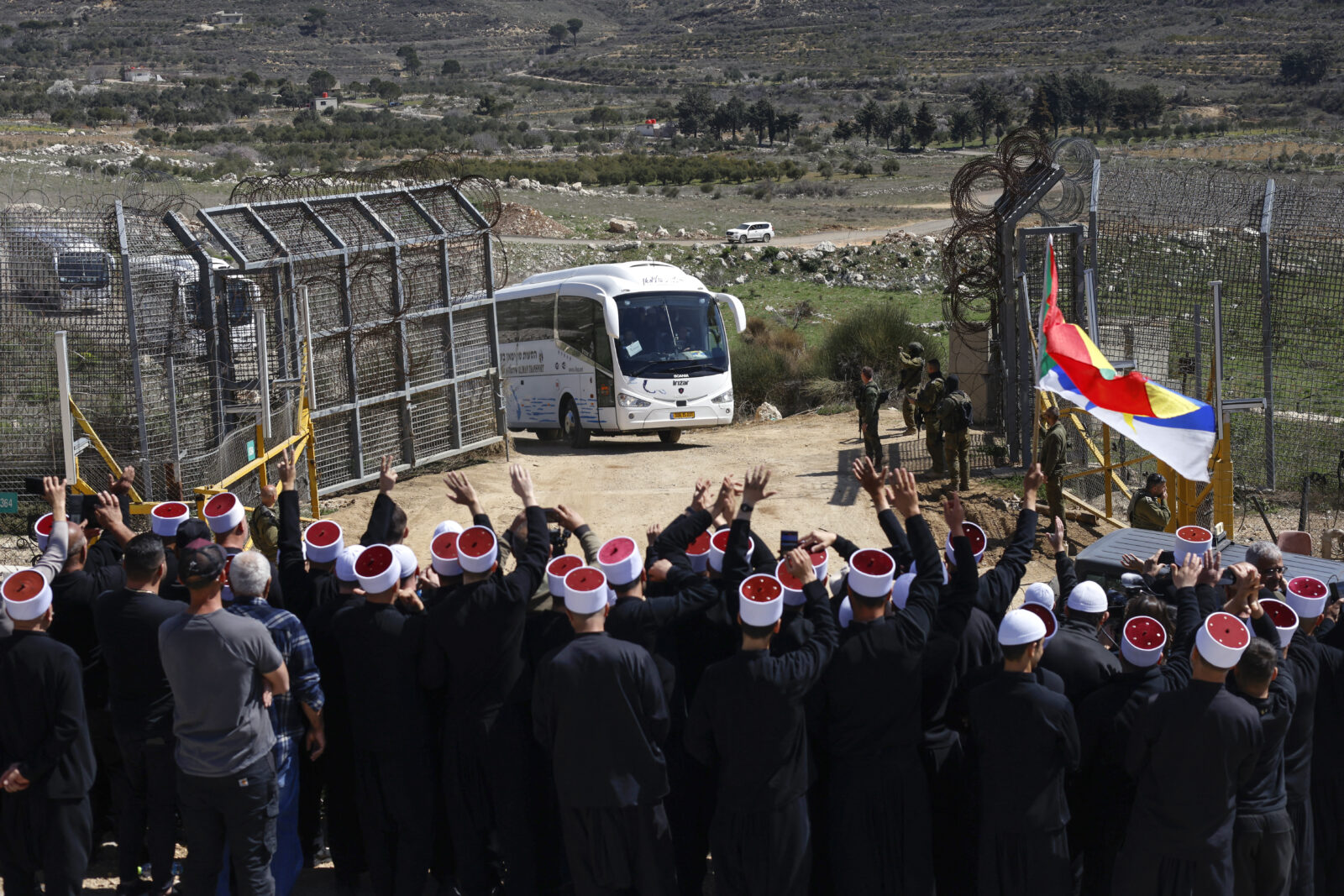 Lebanese Druze leader Jumblatt warns Syrian Druze against foreign influence