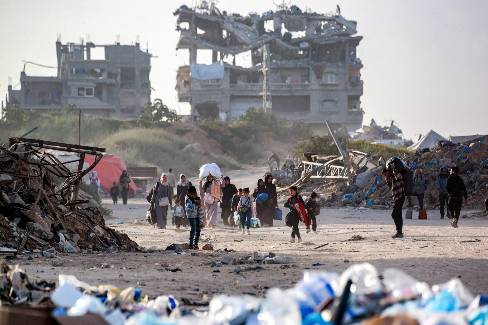 Hamas agrees to new Gaza cease-fire proposal as Israel counters with alternative plan