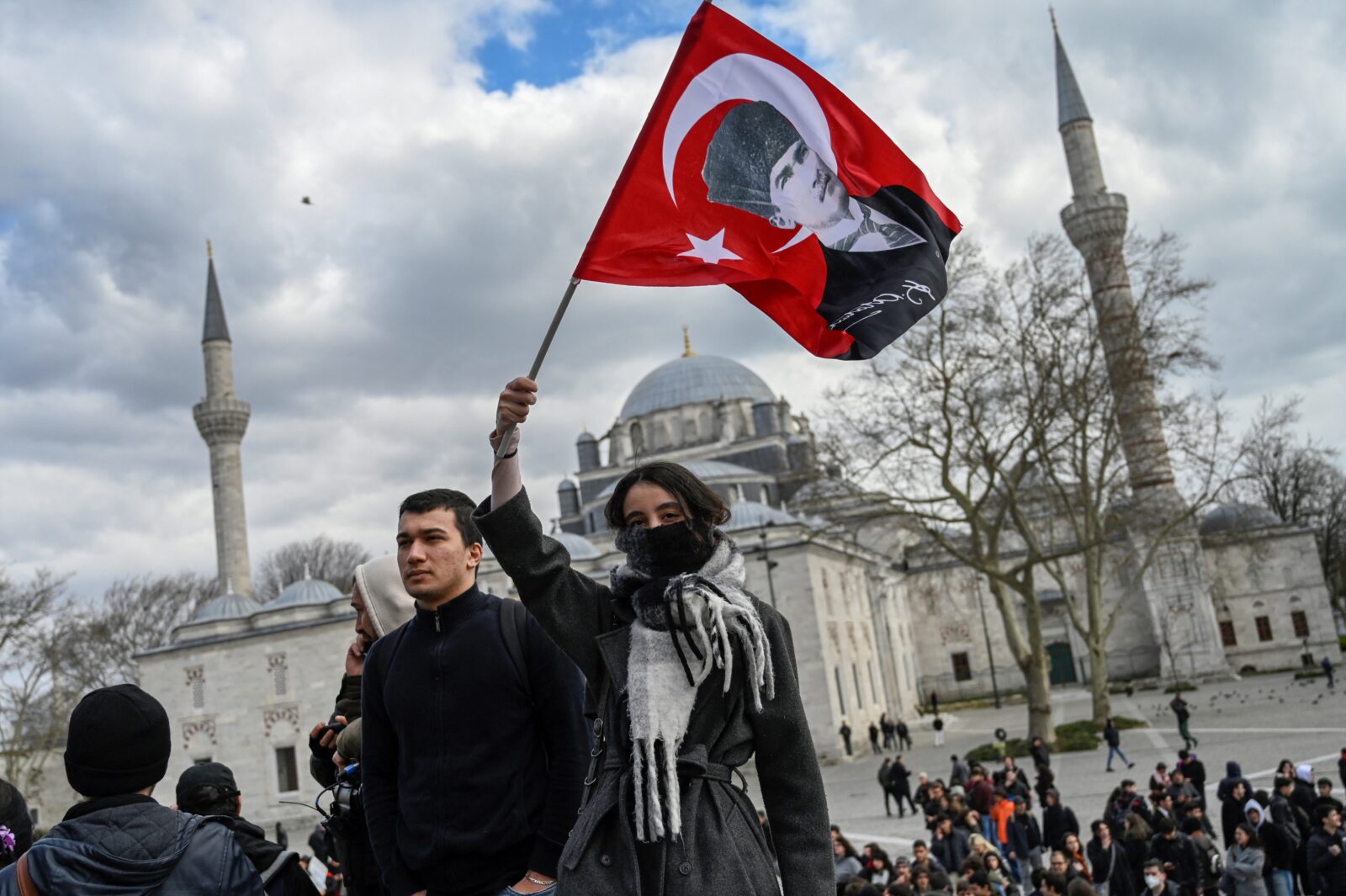 Imamoglu probe: Officials warn against disinformation amid student protests in Istanbul