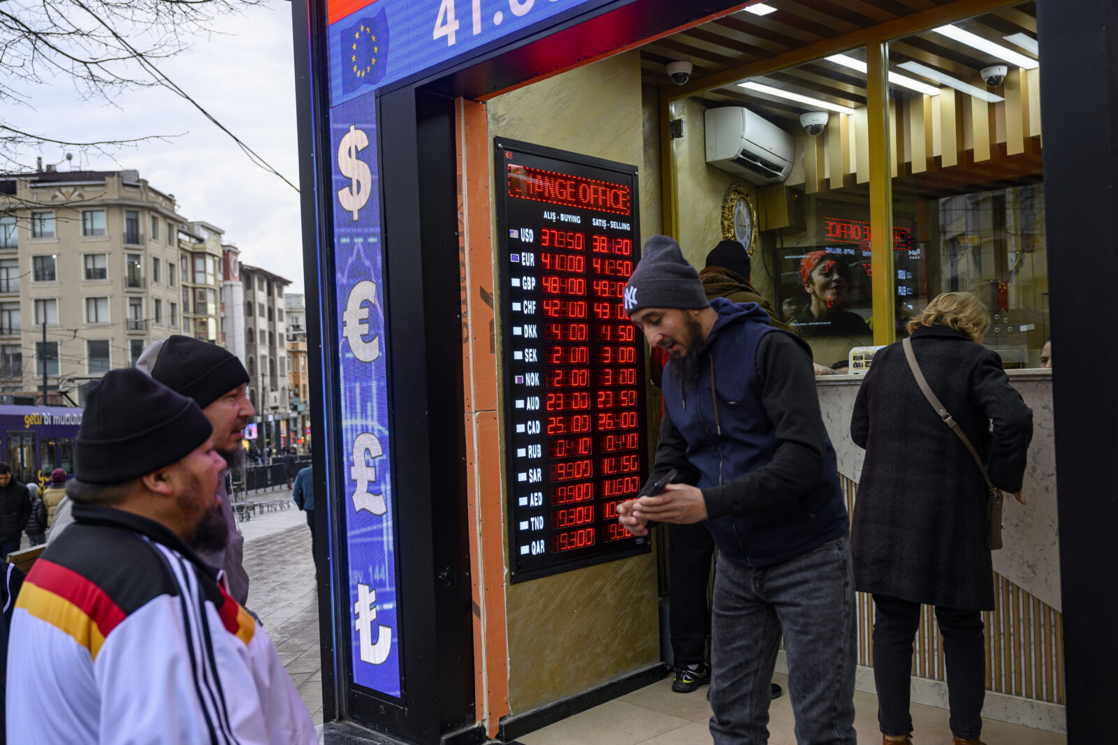 Türkiye expected to reach sustainable growth by 2026: OECD economist