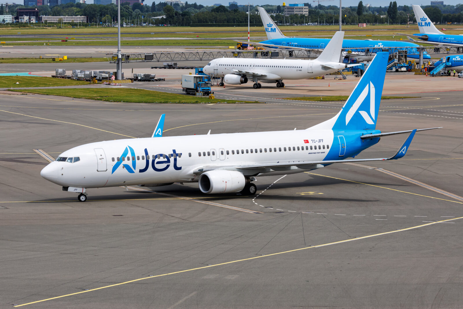 Turkish Airlines, AJet set to launch smooth in-flight internet service