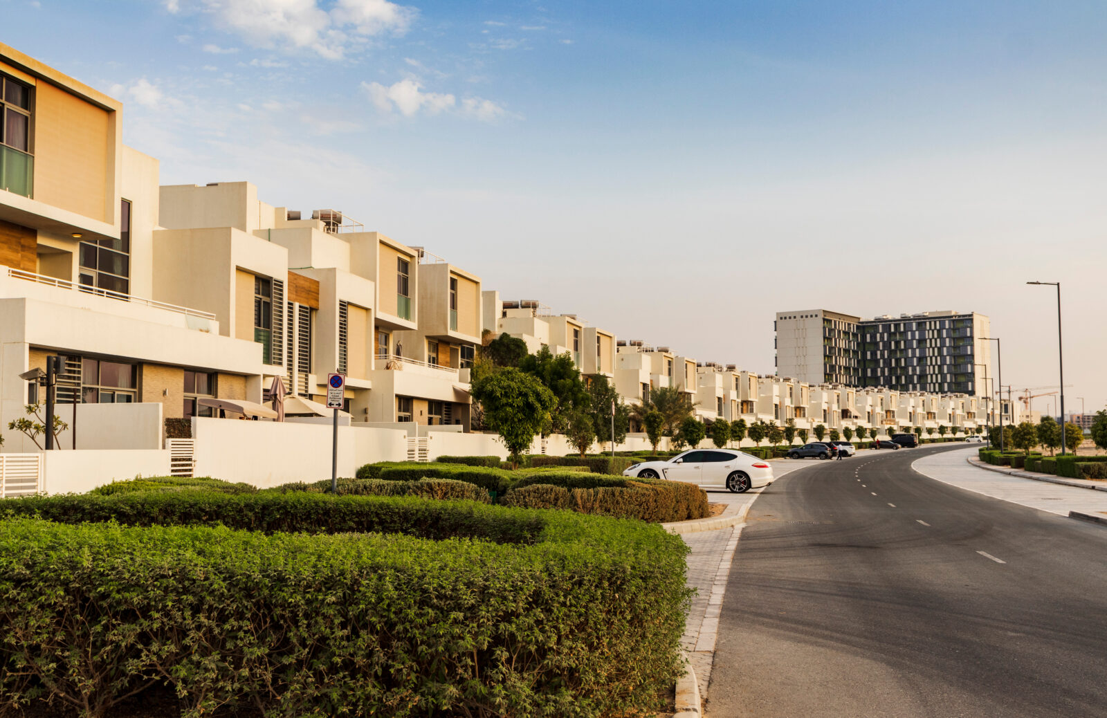 Turkish investors flock to UAE, Greece for real estate in 2024, overseas purchases surge by 20%