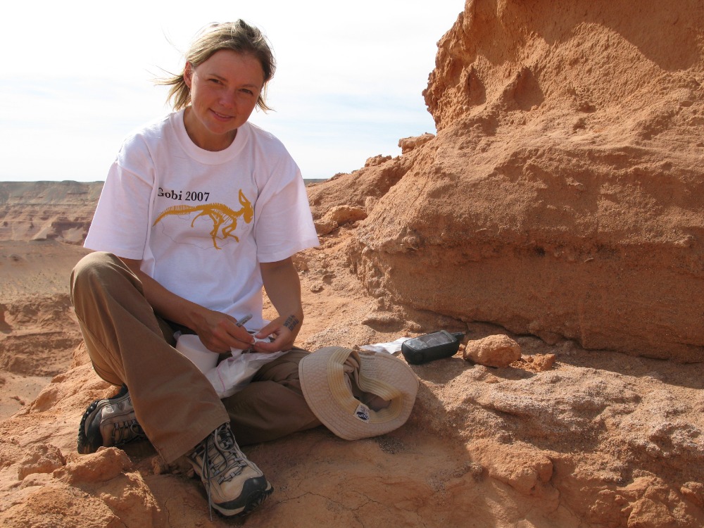 Associate Professor Darla Zelenitsky