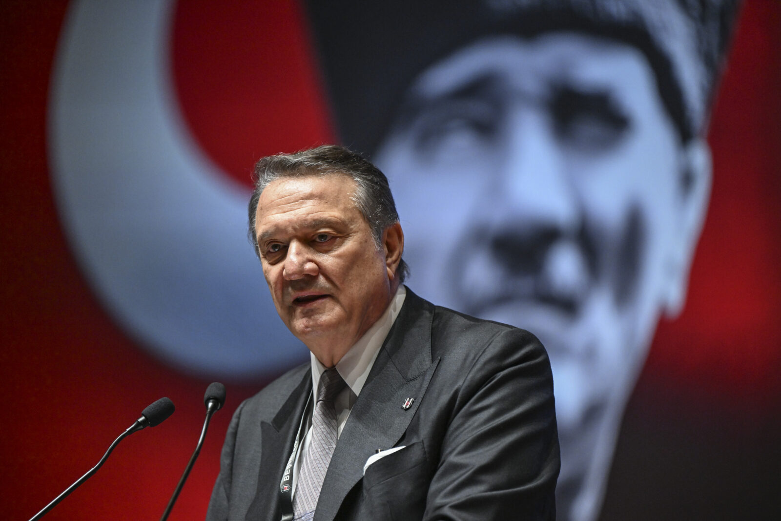 Besiktas council meeting canceled after former president physically attacked