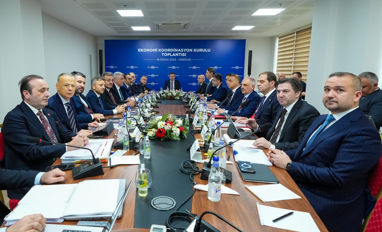 Economic board commits to shielding Türkiye from global economic pressures