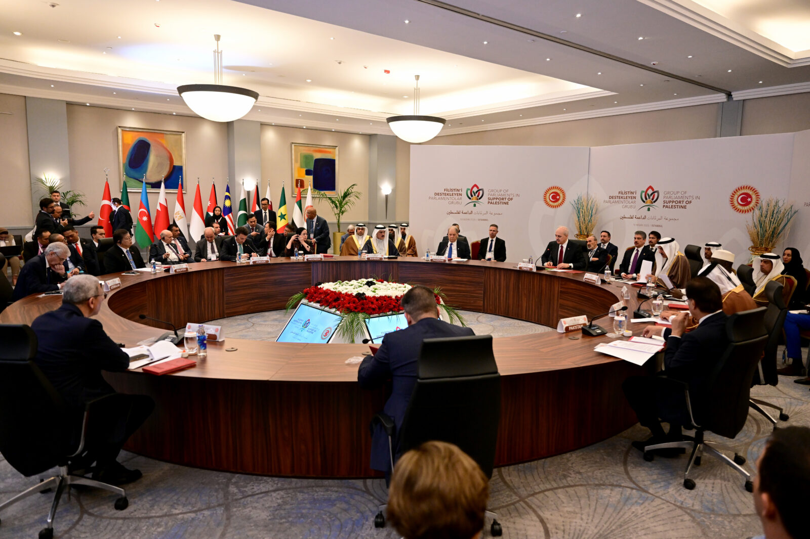 Lawmakers issue joint declaration calling for immediate Gaza cease-fire, 2-state solution