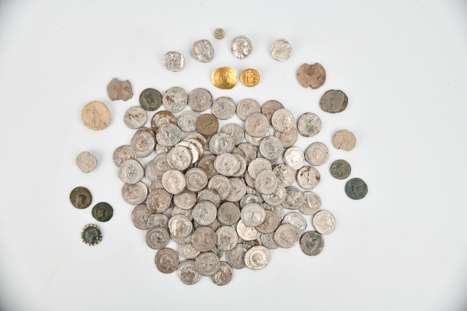 Anatolian coins and artifacts returned from Croatia to Türkiye.