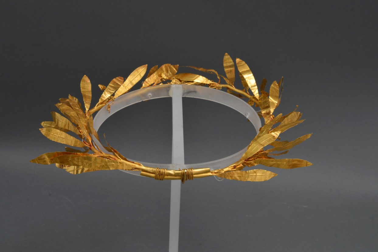 Golden crown from Caria, returned to Türkiye from Scotland.