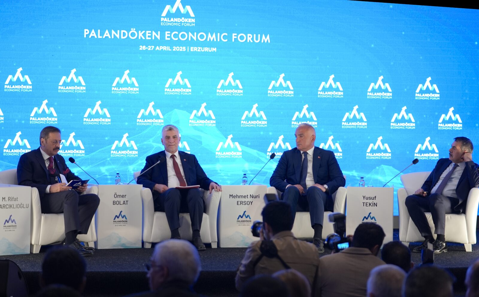 US, UK, Japan to fund Turkish contractors in rebuilding Ukraine, says trade minister