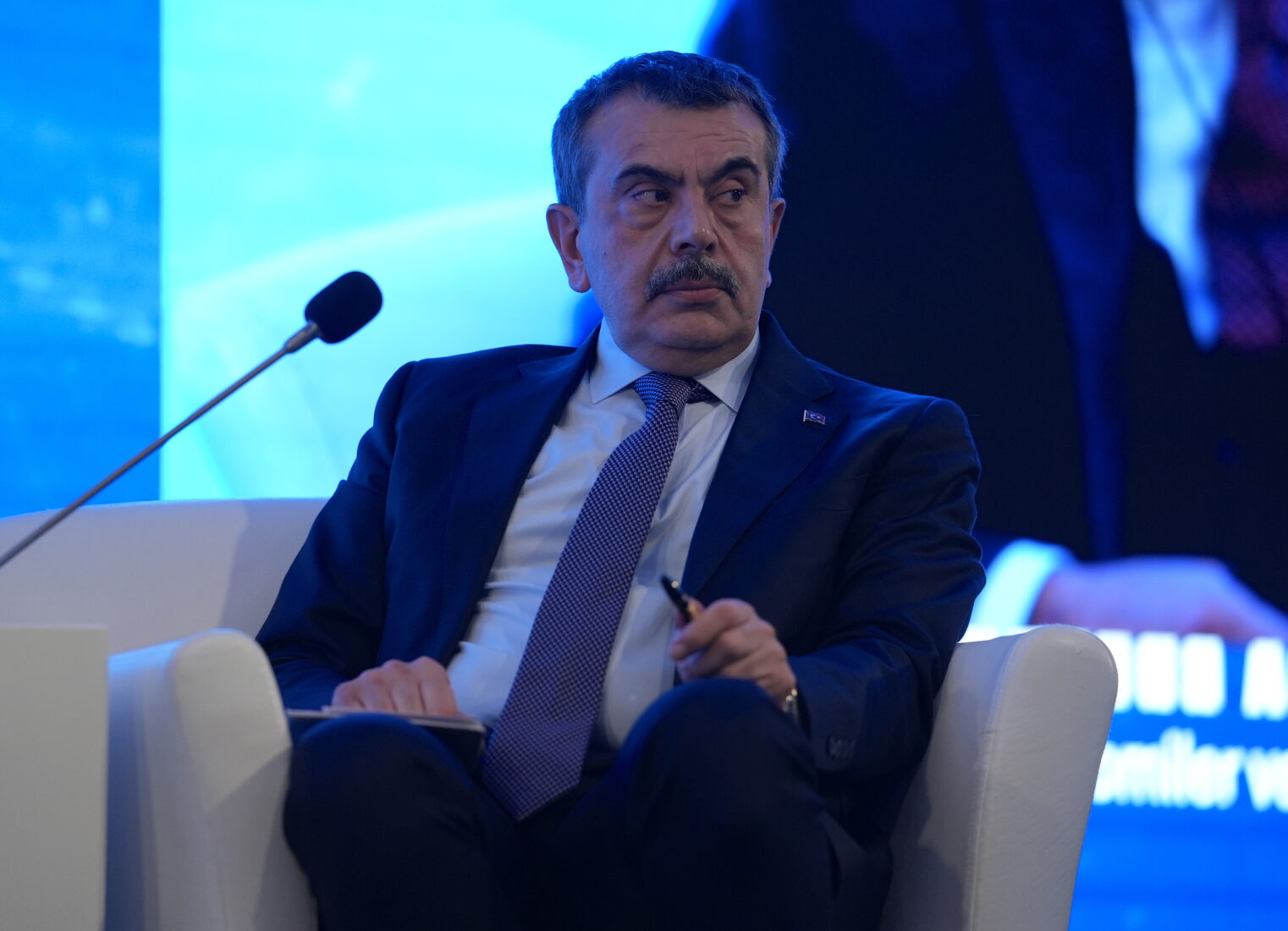 US, UK, Japan to fund Turkish contractors in rebuilding Ukraine, says trade minister