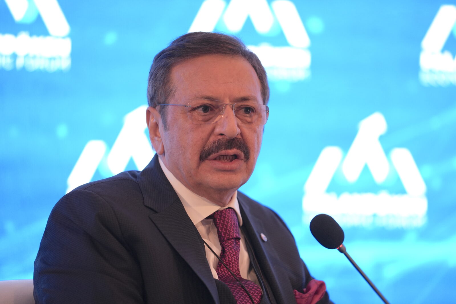 US, UK, Japan to fund Turkish contractors in rebuilding Ukraine, says trade minister