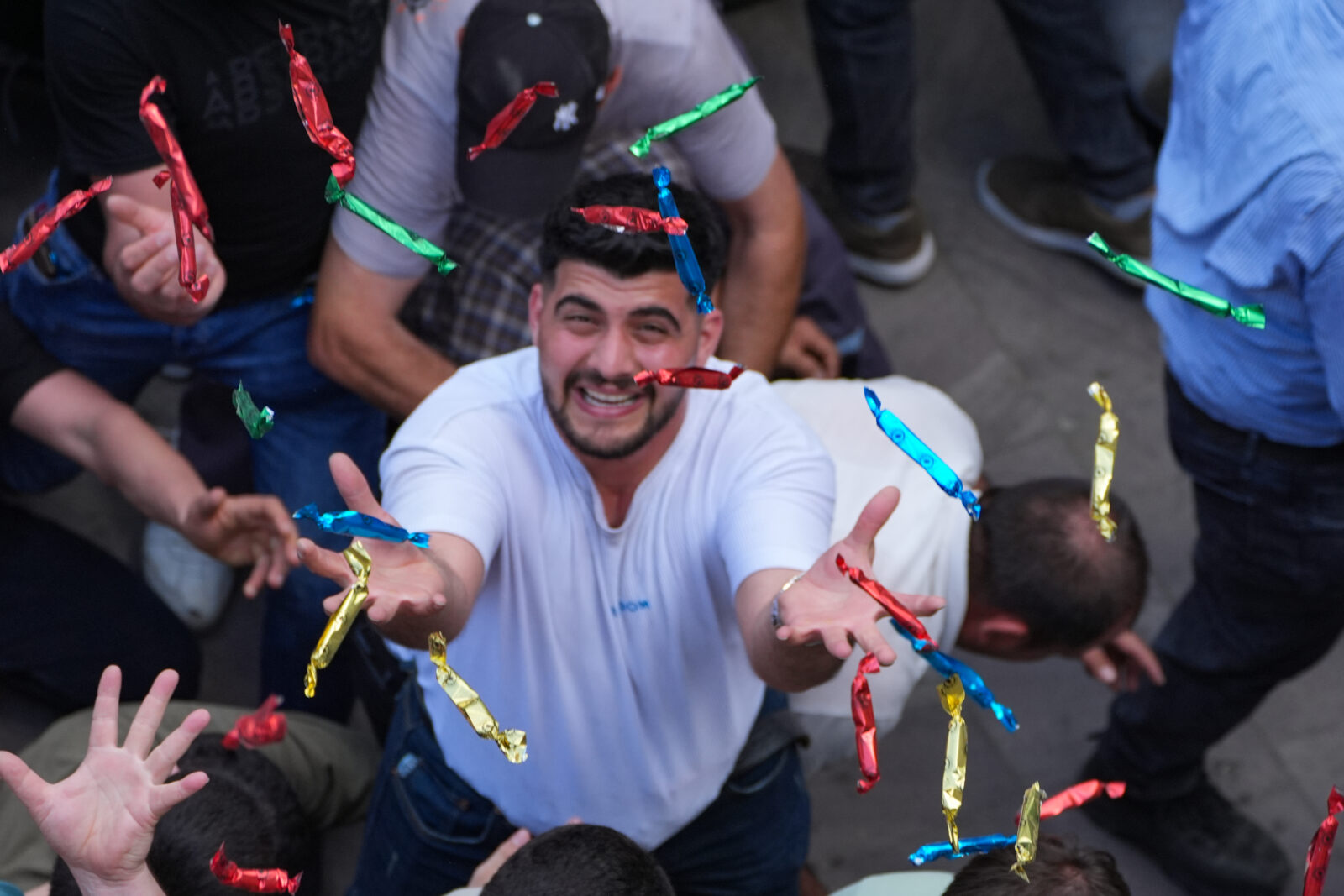 Centuries-old Turkish festival showers people with mesir paste in Manisa