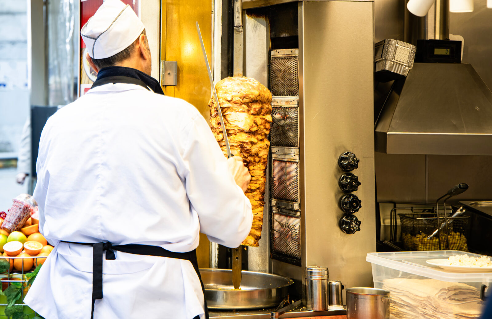 Sky-high meal prices deterring tourists from Istanbul, warns business leader